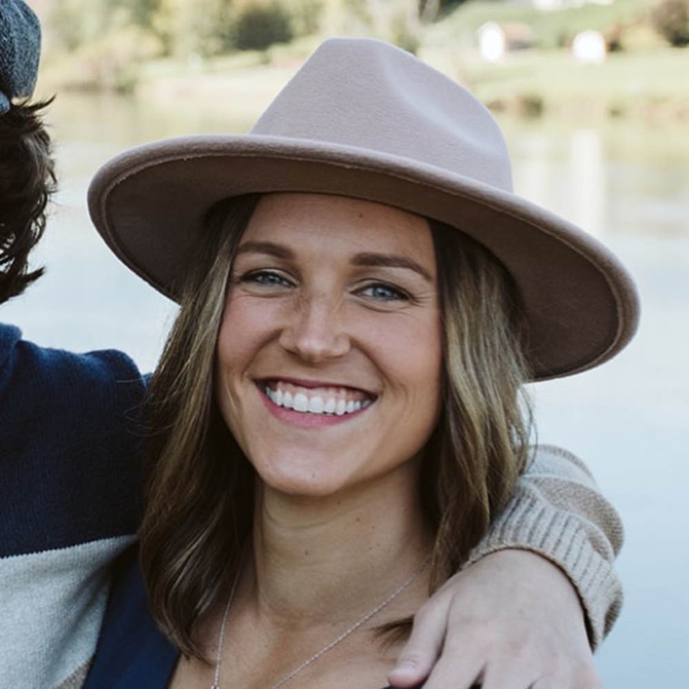 Meet your Posher, Kaitlyn